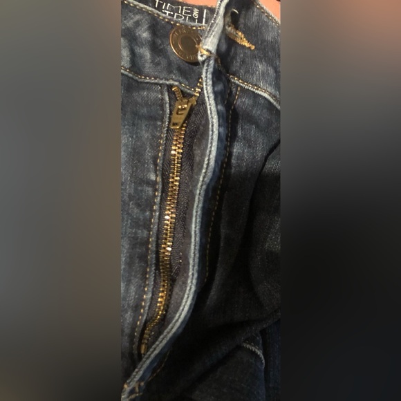 Women’s Time and Tru skinny jeans with stretchy materials size 20 - Picture 4 of 7